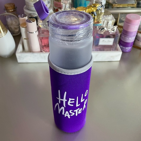 Water bottle - Picture 4 of 4